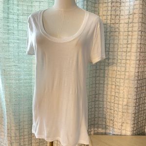 J. Crew Scoop Neck Short Sleeve White Tee Size Medium